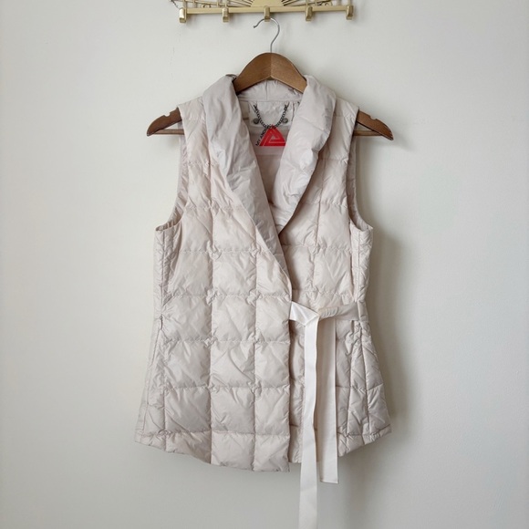 My Anorak Jackets & Blazers - My Anorak Quilted Down Puffer Vest Small Side Tie Beige Quiet Luxury